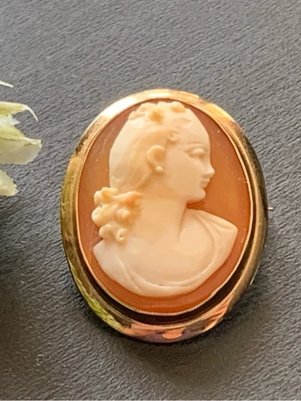 10K Gold Cameo Brooch Pendant Vintage Antique